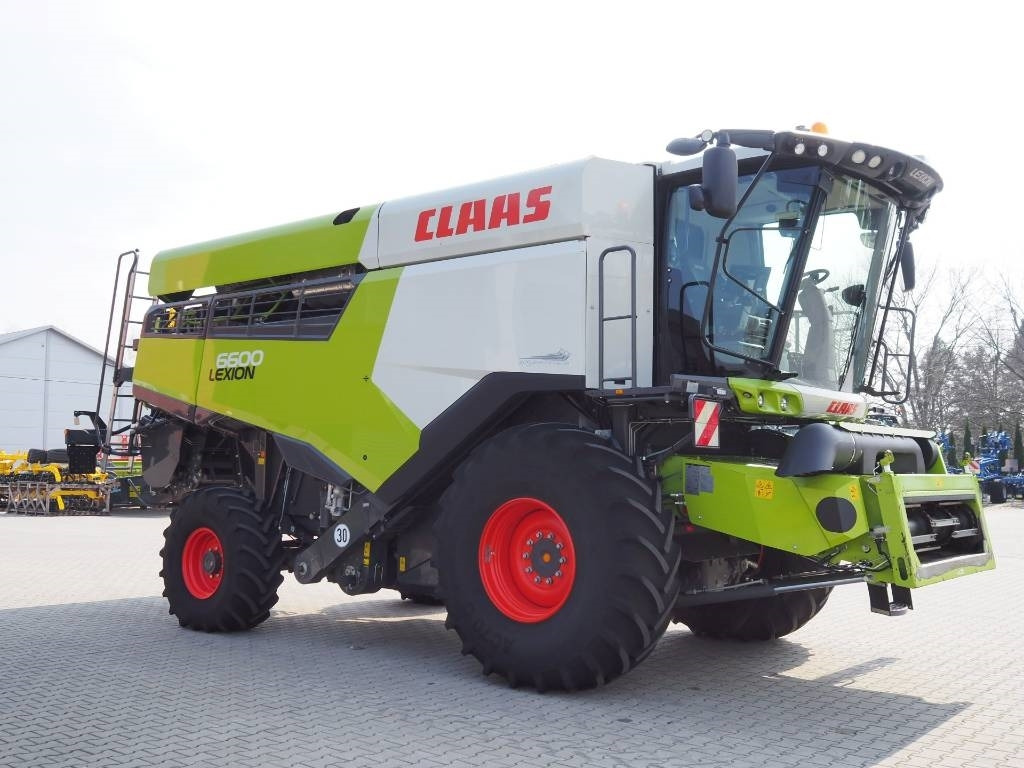 Claas Lexion 6600 GPS + V770 - Sklízecí mlátička: obrázek 4 Claas Lexion 6600 GPS + V770 - Sklízecí mlátička: obrázek 4