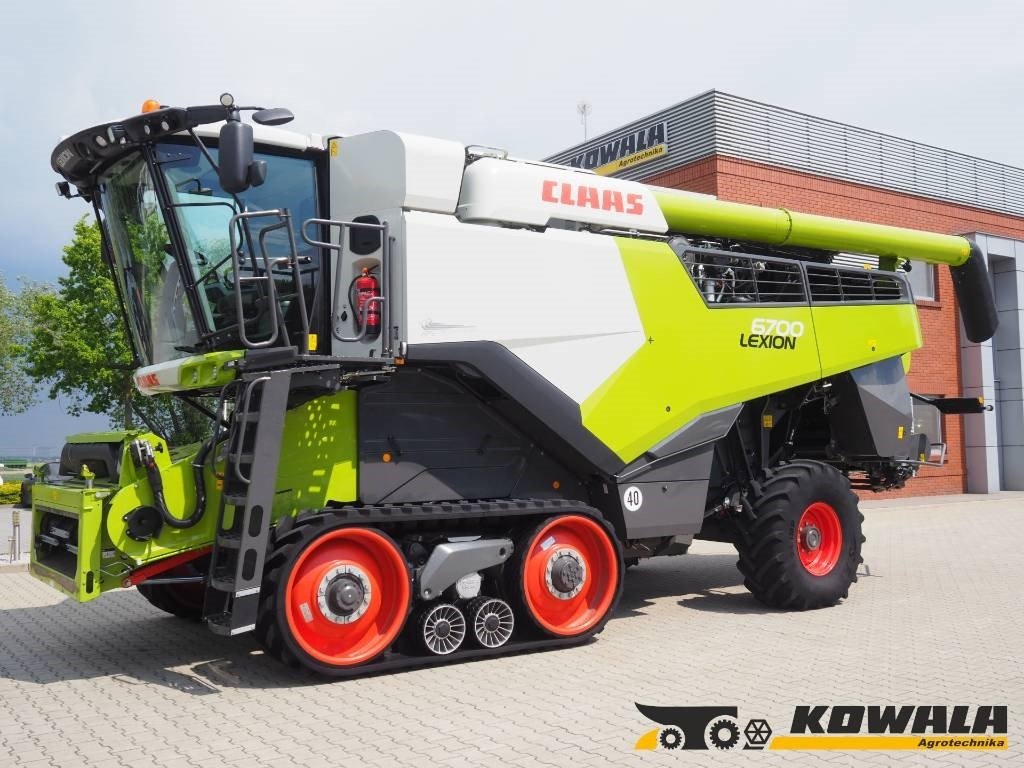 Claas Lexion 6700TT GPS + V770 - Sklízecí mlátička: obrázek 1 Claas Lexion 6700TT GPS + V770 - Sklízecí mlátička: obrázek 1