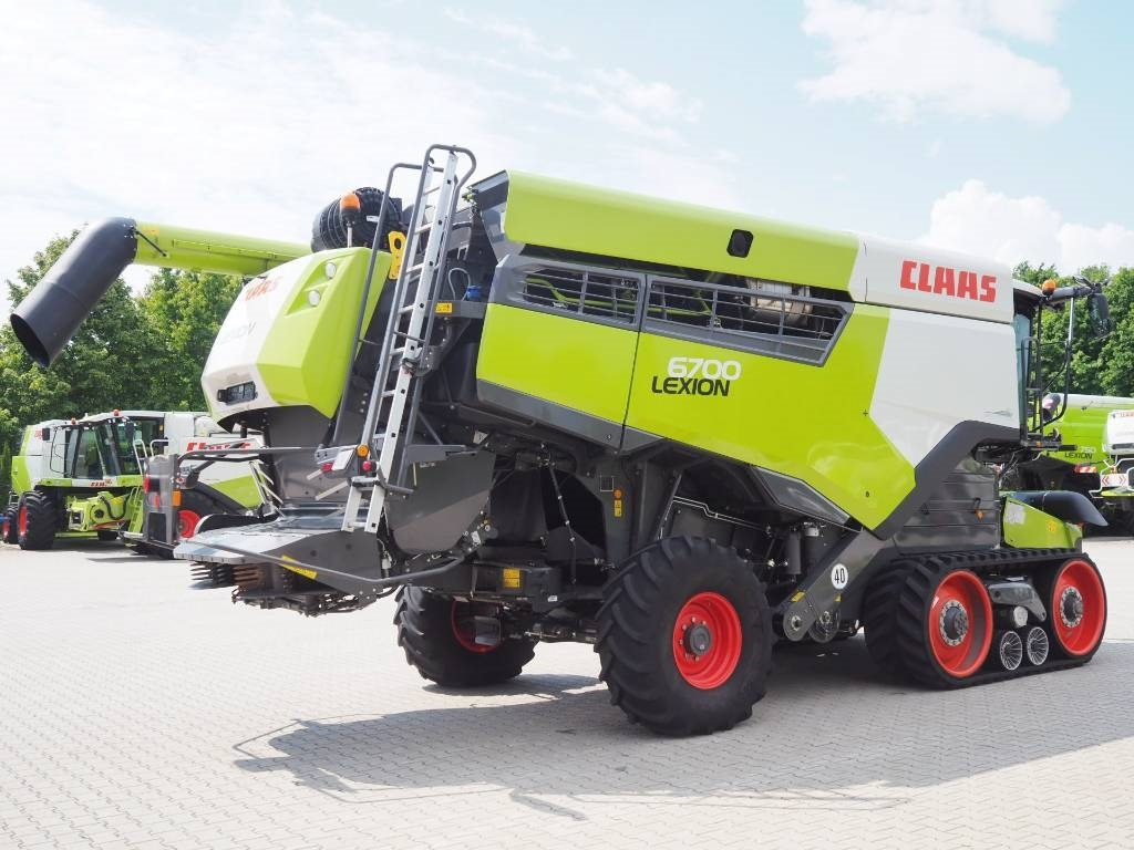 Claas Lexion 6700TT GPS + V770 - Sklízecí mlátička: obrázek 3 Claas Lexion 6700TT GPS + V770 - Sklízecí mlátička: obrázek 3
