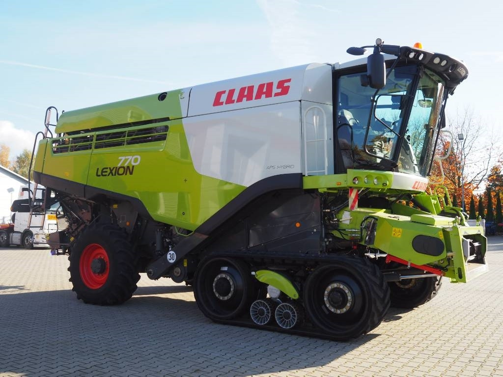 Claas Lexion 770TT 4x4 + V1200 - Sklízecí mlátička: obrázek 4 Claas Lexion 770TT 4x4 + V1200 - Sklízecí mlátička: obrázek 4