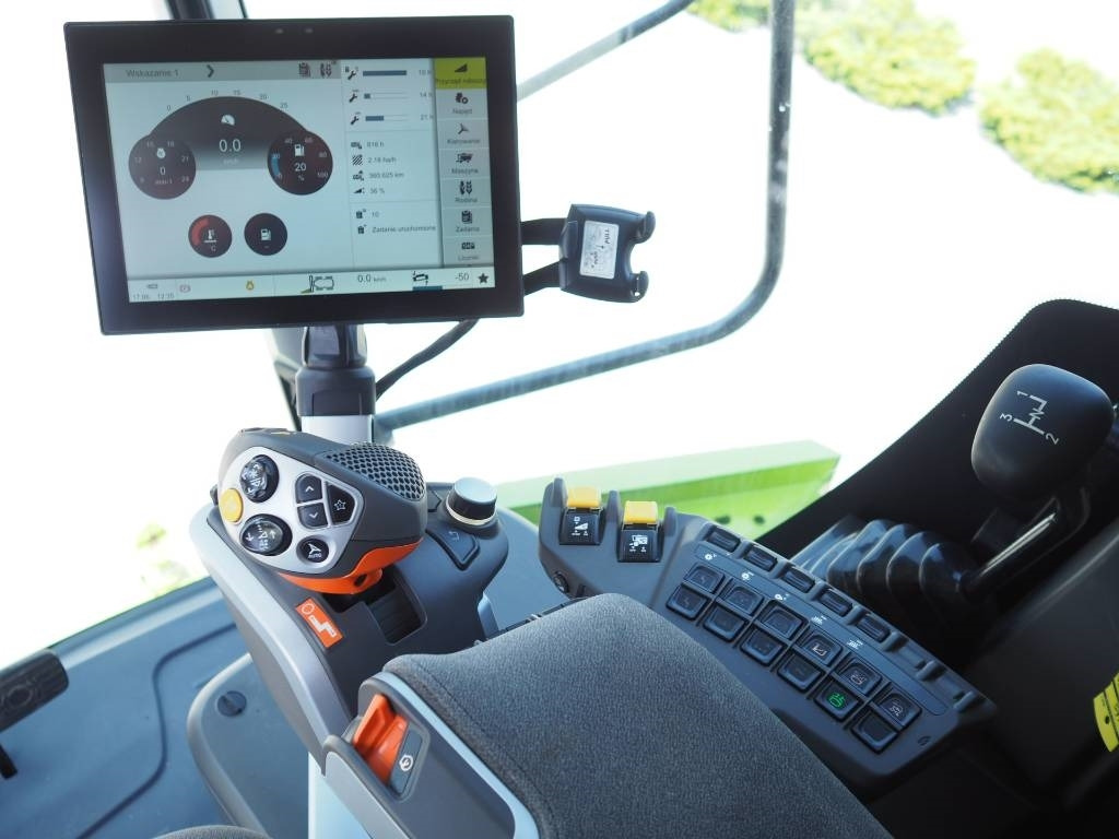 Claas Tucano 450 + V770 - Sklízecí mlátička: obrázek 5 Claas Tucano 450 + V770 - Sklízecí mlátička: obrázek 5
