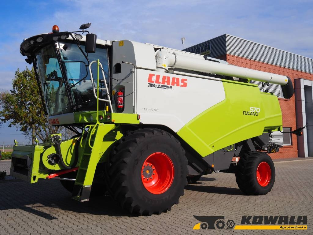 Claas Tucano 570 GPS + V770 - Sklízecí mlátička: obrázek 1 Claas Tucano 570 GPS + V770 - Sklízecí mlátička: obrázek 1