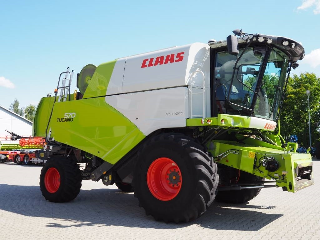 Claas Tucano 570 + V770 - Sklízecí mlátička: obrázek 4 Claas Tucano 570 + V770 - Sklízecí mlátička: obrázek 4