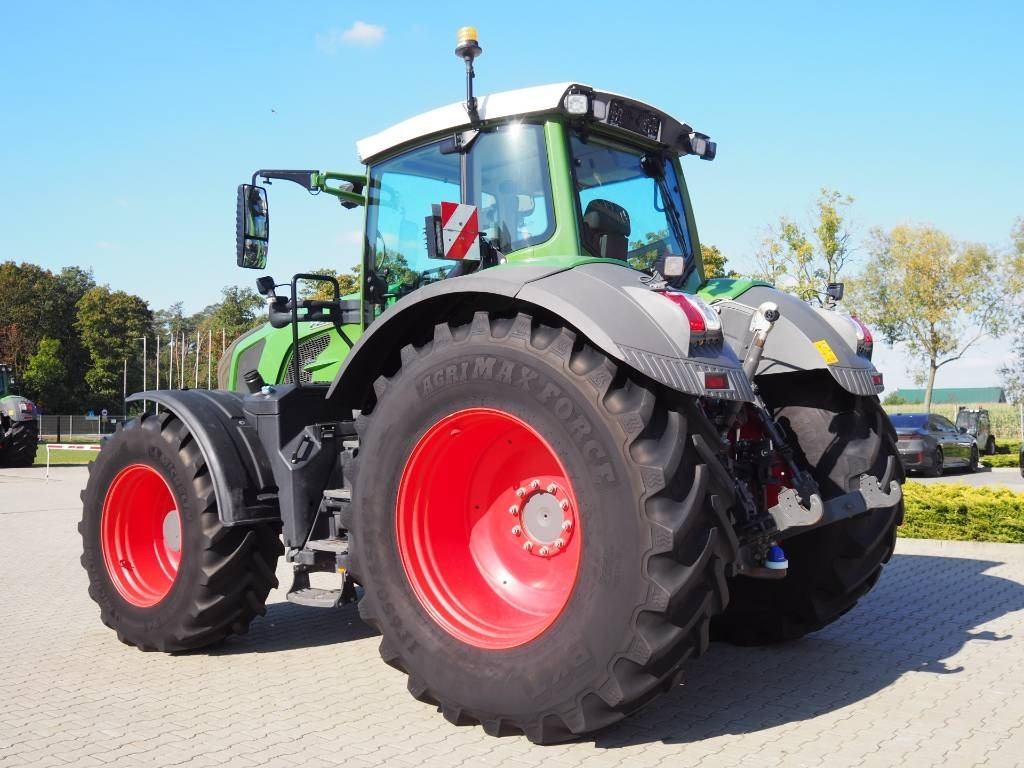 Fendt 824 Vario S4 ProfiPlus, GPS - Traktor: obrázek 2 Fendt 824 Vario S4 ProfiPlus, GPS - Traktor: obrázek 2