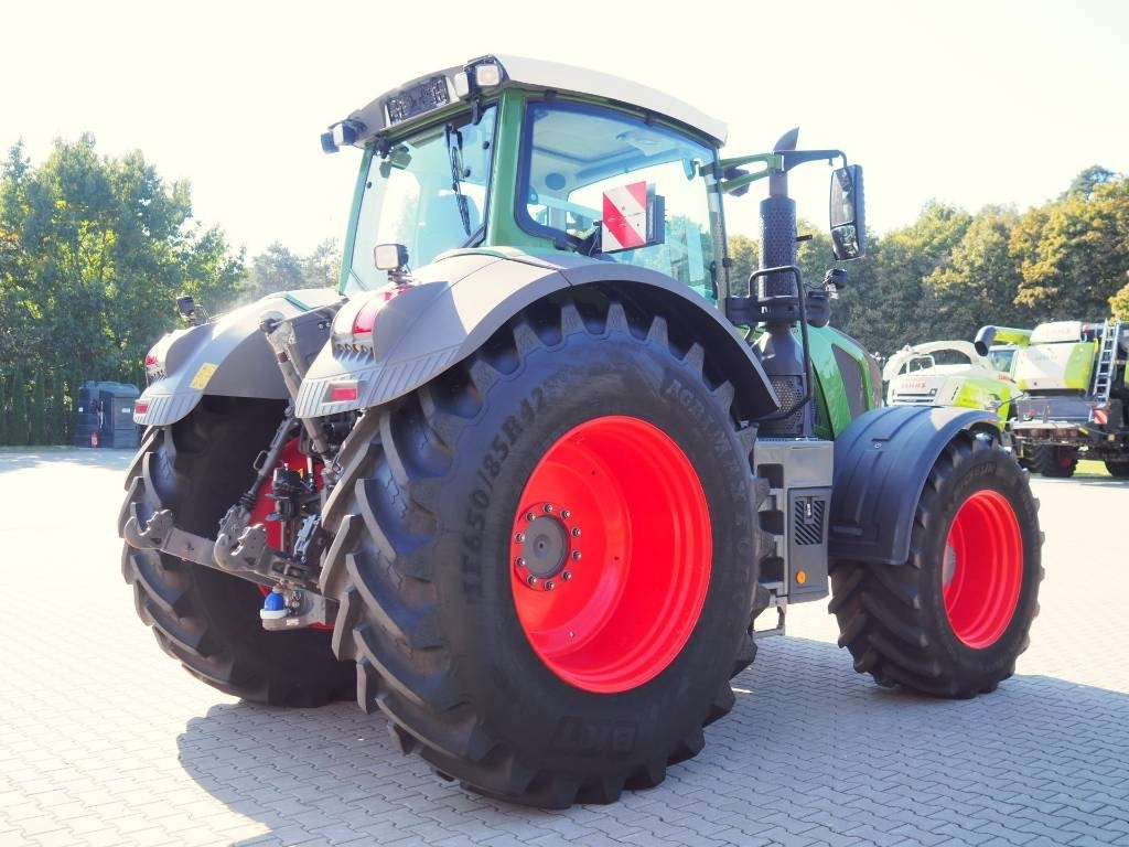 Fendt 824 Vario S4 ProfiPlus, GPS - Traktor: obrázek 3 Fendt 824 Vario S4 ProfiPlus, GPS - Traktor: obrázek 3