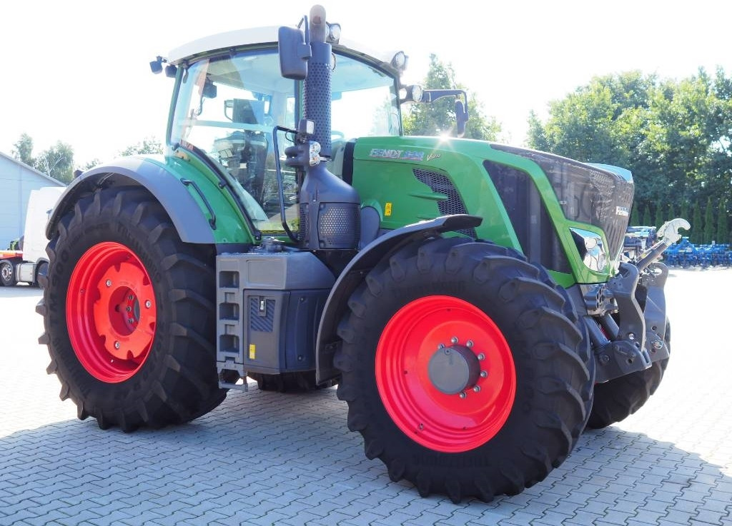 Fendt 828 Vario S4 ProfiPlus, GPS - Traktor: obrázek 4 Fendt 828 Vario S4 ProfiPlus, GPS - Traktor: obrázek 4