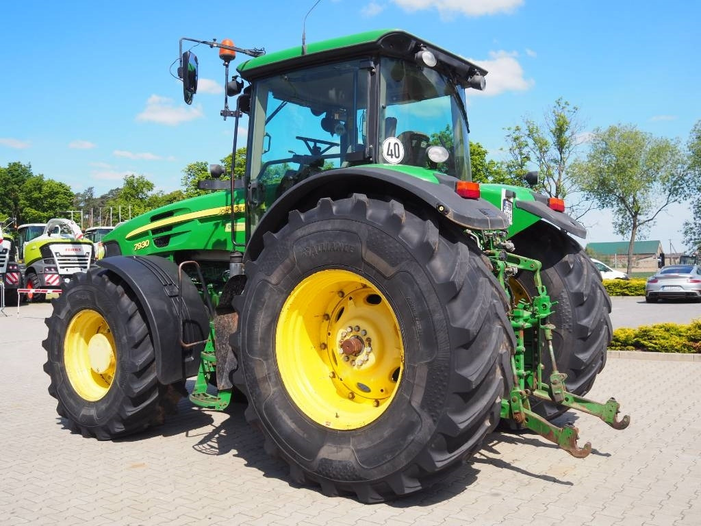 John Deere 7930 - Traktor: obrázek 2 John Deere 7930 - Traktor: obrázek 2