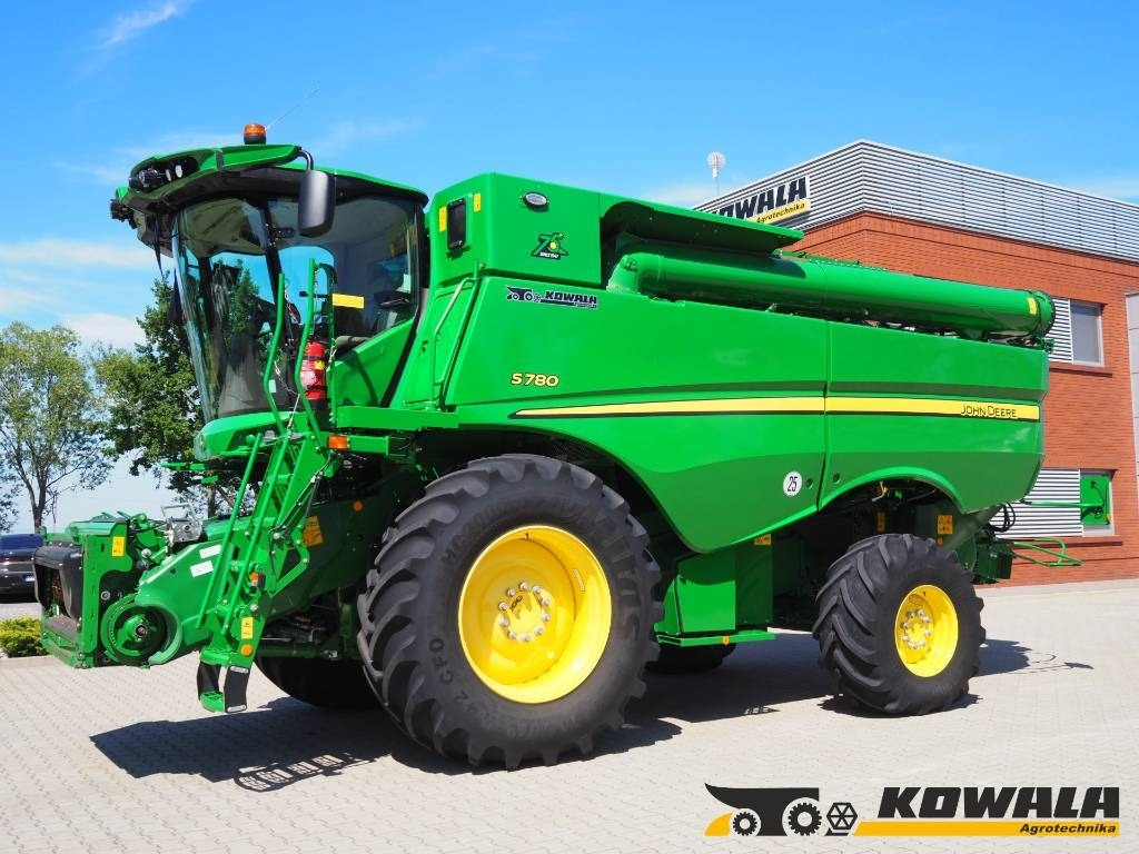 John Deere S780 + 730X - Sklízecí mlátička: obrázek 1 John Deere S780 + 730X - Sklízecí mlátička: obrázek 1