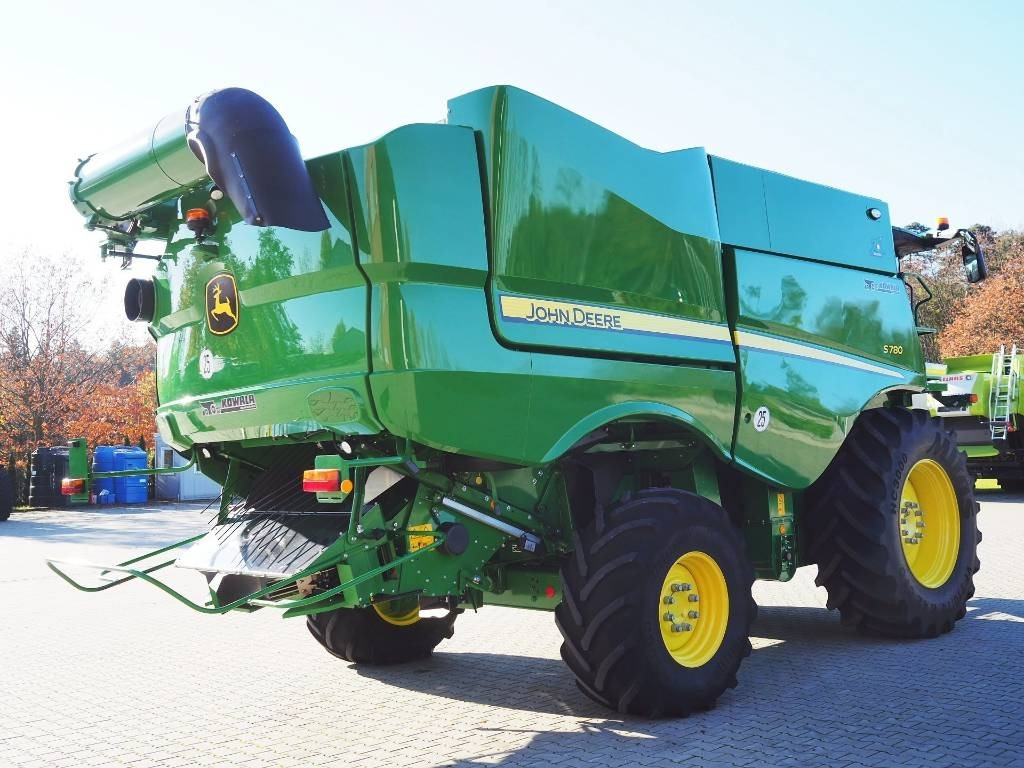 John Deere S780 + 730X - Sklízecí mlátička: obrázek 3 John Deere S780 + 730X - Sklízecí mlátička: obrázek 3