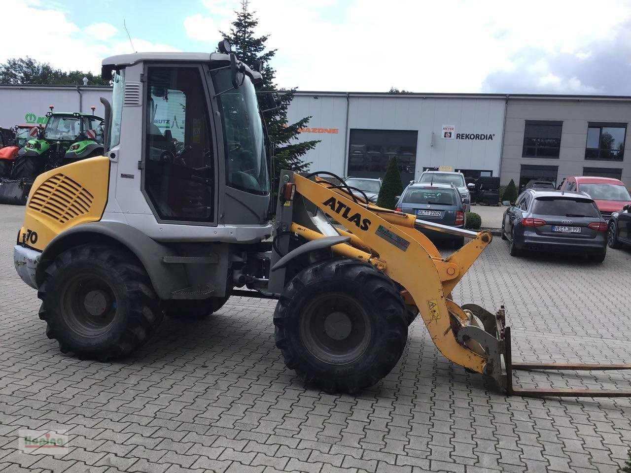 Atlas 70 - Čelní nakladač pro traktor: obrázek 4 Atlas 70 - Čelní nakladač pro traktor: obrázek 4