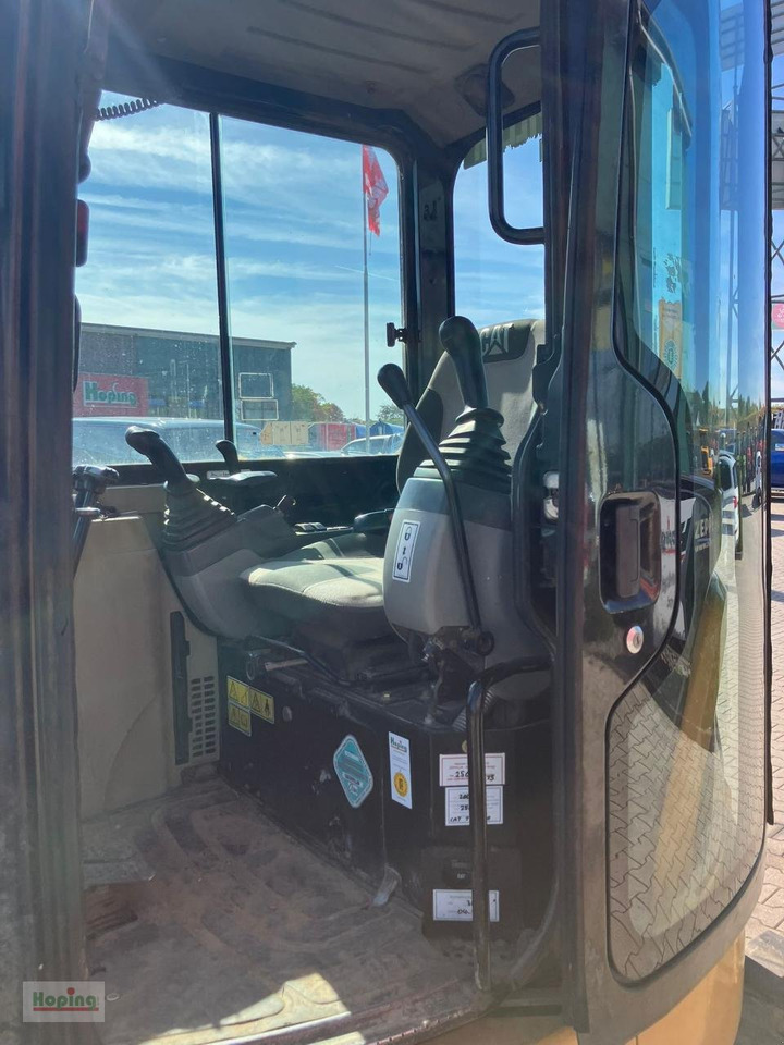 CAT 305C CR - Mini rýpadlo: obrázek 5 CAT 305C CR - Mini rýpadlo: obrázek 5