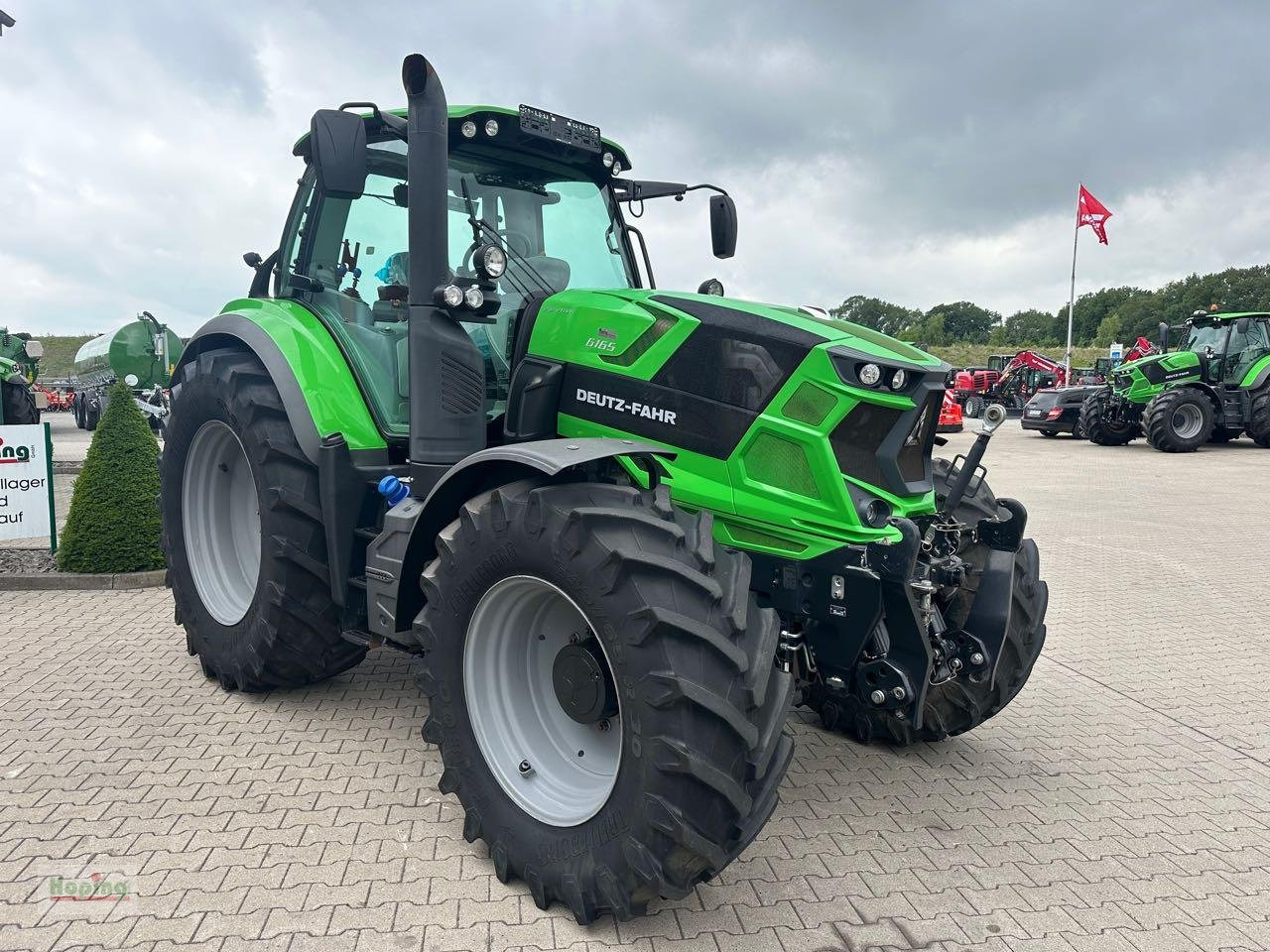 Deutz-Fahr 6165 Agrotron Powers - Traktor: obrázek 3 Deutz-Fahr 6165 Agrotron Powers - Traktor: obrázek 3