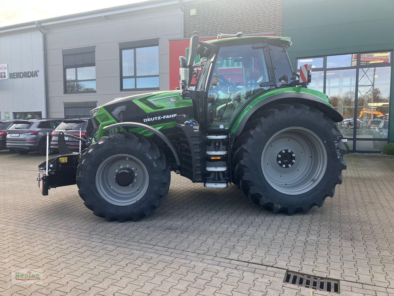 Deutz-Fahr 6180 TTV 30 Jahre Edition - Traktor: obrázek 2 Deutz-Fahr 6180 TTV 30 Jahre Edition - Traktor: obrázek 2