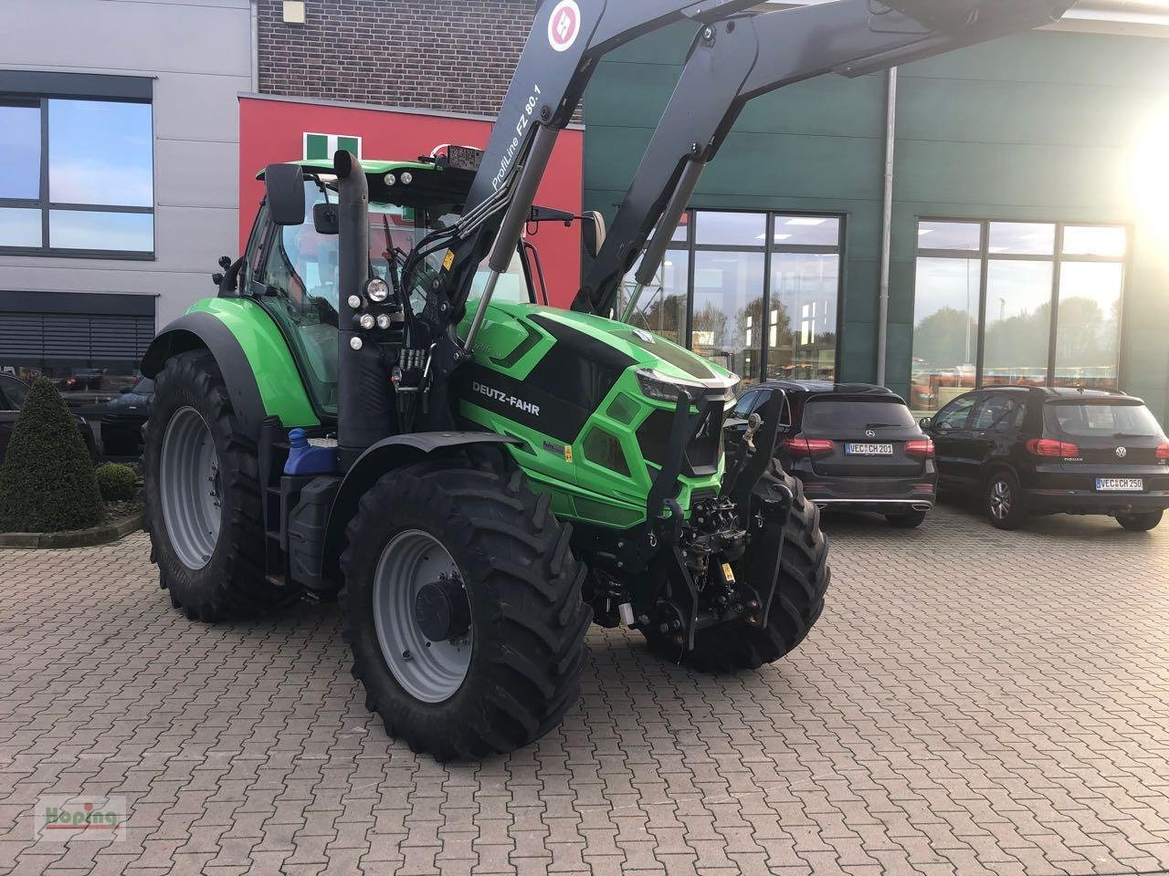 Deutz-Fahr 6215 Agrotron TTV - Traktor: obrázek 2 Deutz-Fahr 6215 Agrotron TTV - Traktor: obrázek 2