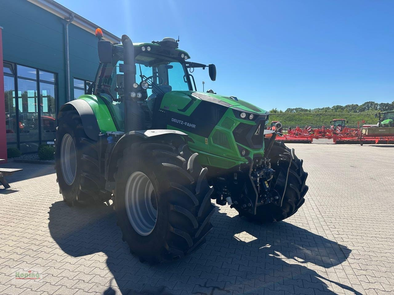 Deutz-Fahr 6215 TTV - Traktor: obrázek 3 Deutz-Fahr 6215 TTV - Traktor: obrázek 3