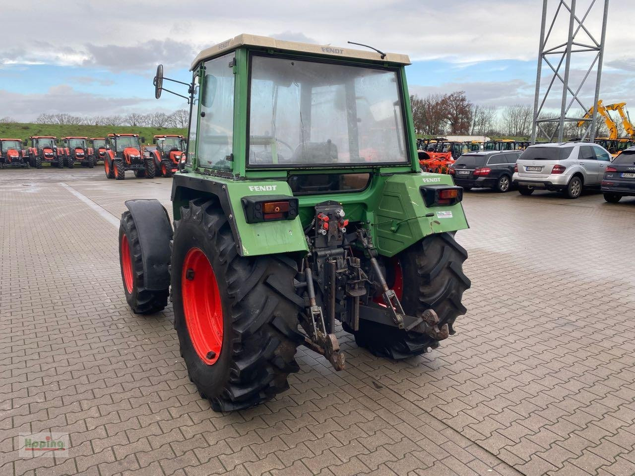 Fendt 305 - Traktor: obrázek 4 Fendt 305 - Traktor: obrázek 4
