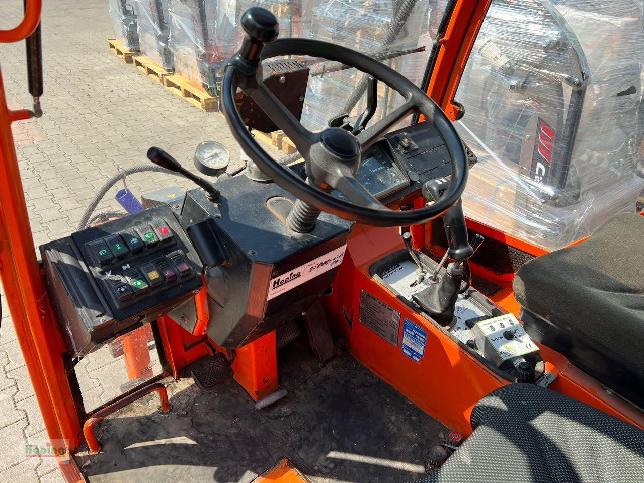 Holder 203 - Traktor: obrázek 5 Holder 203 - Traktor: obrázek 5