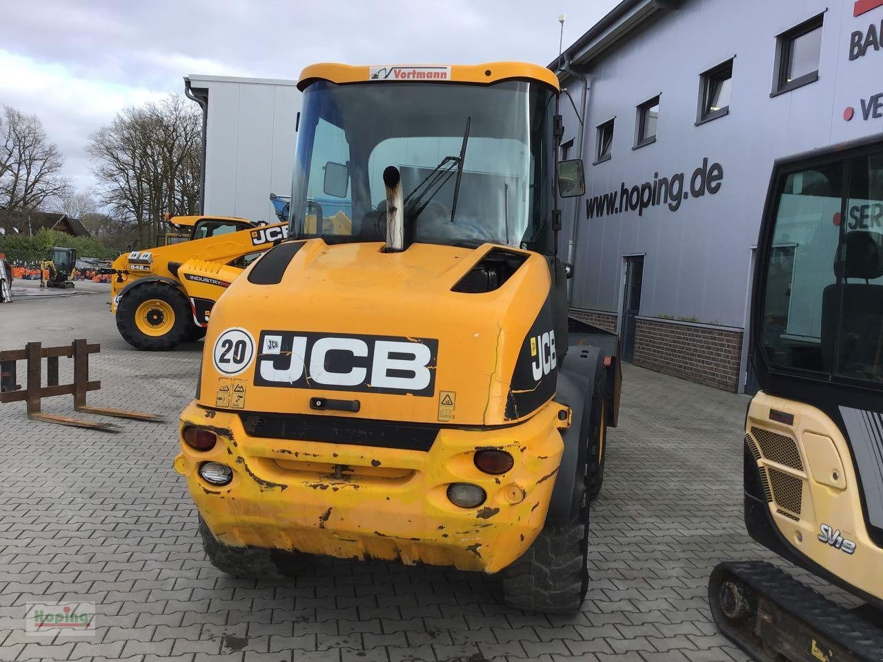 JCB 409 - Kolový nakladač: obrázek 4 JCB 409 - Kolový nakladač: obrázek 4
