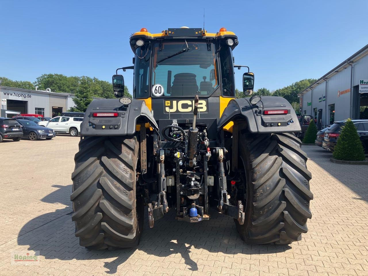 JCB 4220 - Traktor: obrázek 3 JCB 4220 - Traktor: obrázek 3