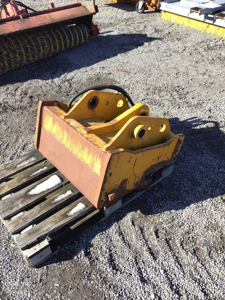 JCB Schnellwechsler Umba - Rychloupínací pro Teleskopický manipulátor: obrázek 3 JCB Schnellwechsler Umba - Rychloupínací pro Teleskopický manipulátor: obrázek 3