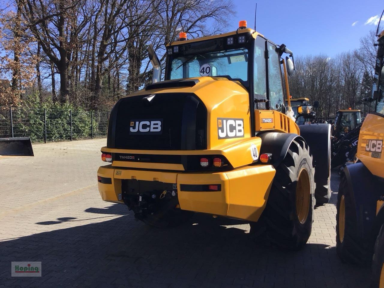 JCB TM420S AGRI - Stufe V - Teleskopický kolový nakladač: obrázek 3 JCB TM420S AGRI - Stufe V - Teleskopický kolový nakladač: obrázek 3