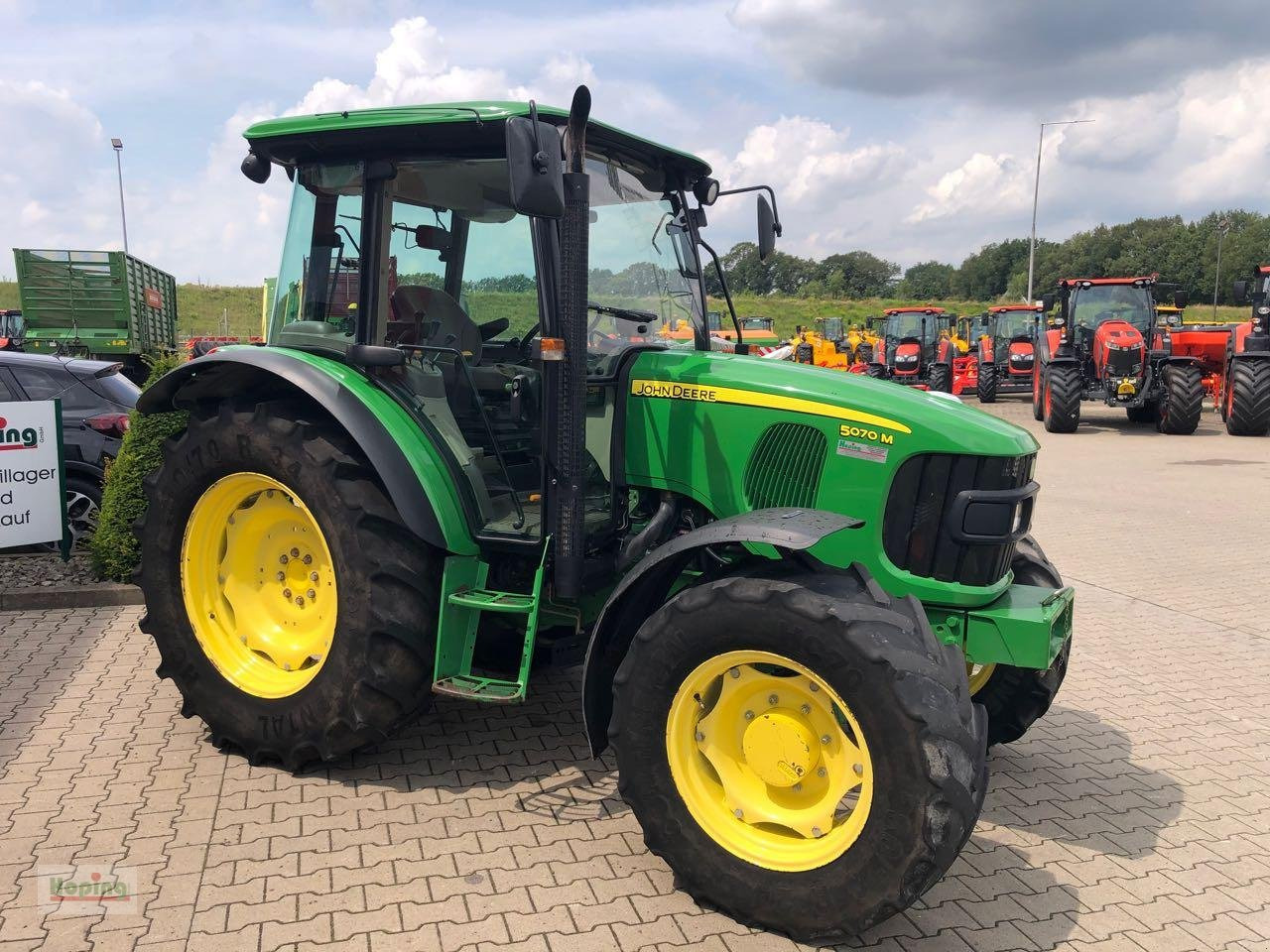 John Deere 5070 M - Traktor: obrázek 3 John Deere 5070 M - Traktor: obrázek 3