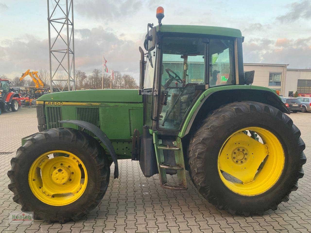 John Deere 6600 - Traktor: obrázek 4 John Deere 6600 - Traktor: obrázek 4