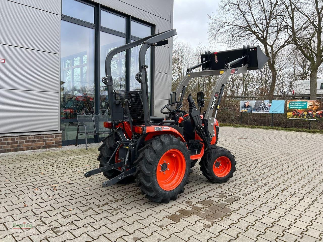 Kubota B1 181 - Komunální traktor: obrázek 3 Kubota B1 181 - Komunální traktor: obrázek 3