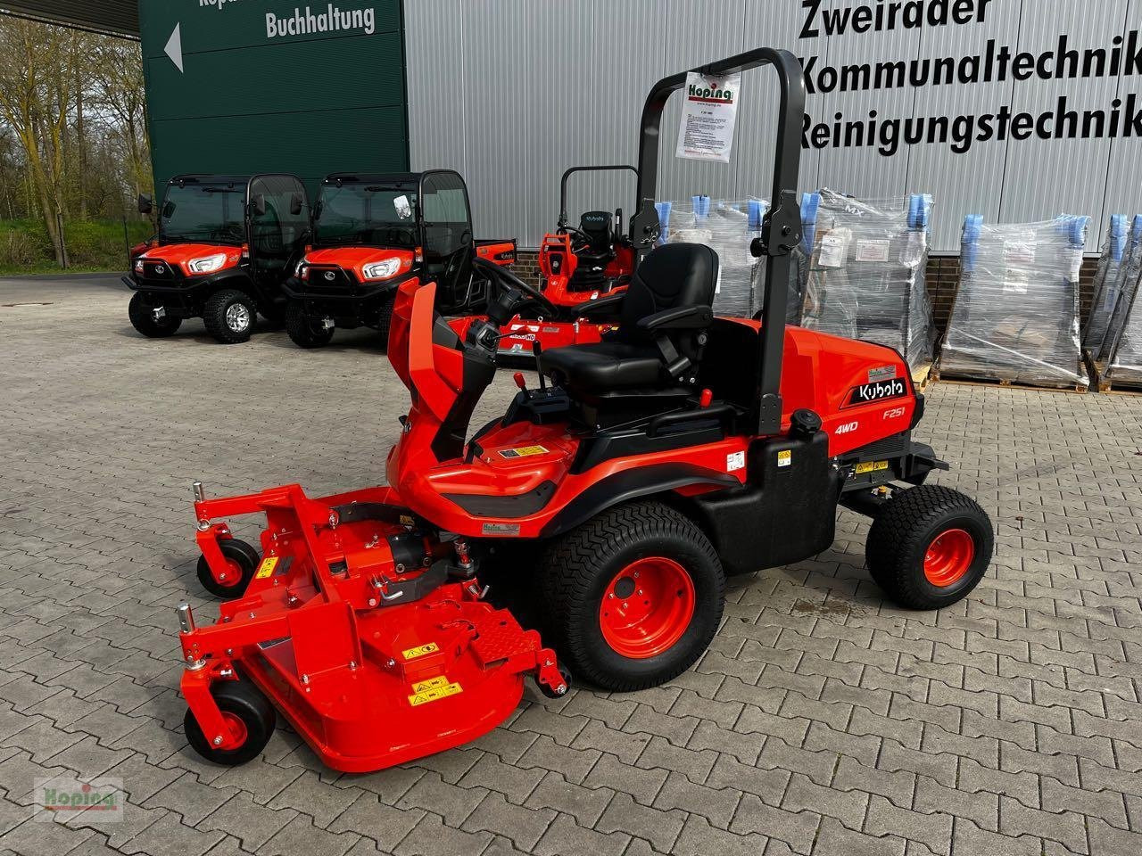 Kubota F 251 AWD - Sekačka na trávu: obrázek 2 Kubota F 251 AWD - Sekačka na trávu: obrázek 2