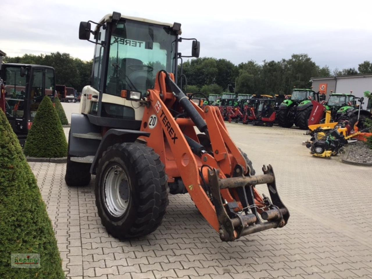 Terex TL100 - Kolový nakladač: obrázek 4 Terex TL100 - Kolový nakladač: obrázek 4