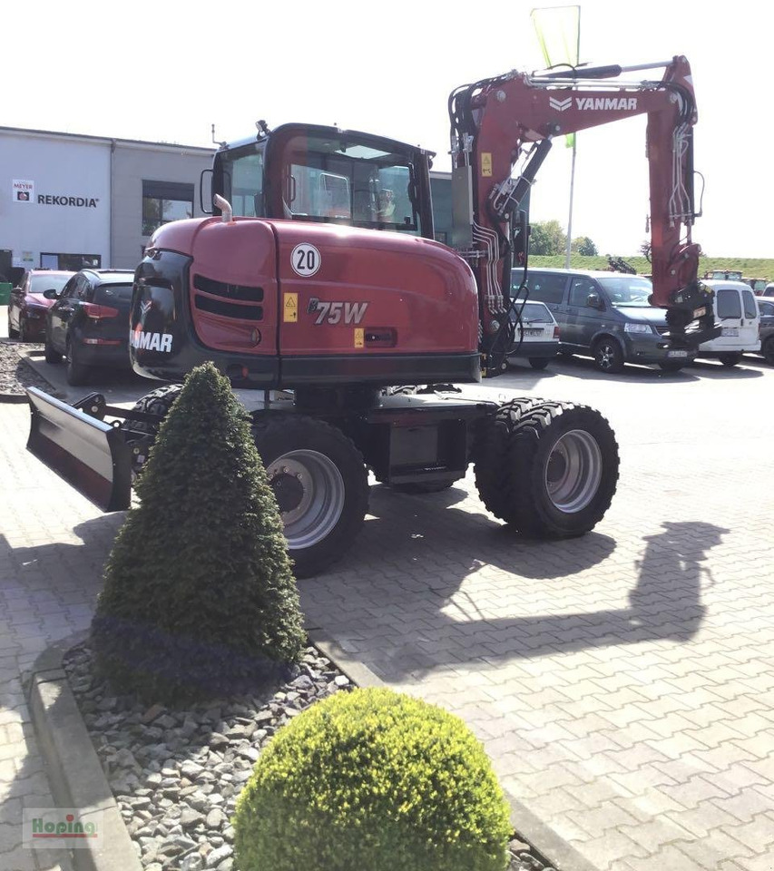 Yanmar B75W - Kolesové rýpadlo: obrázek 4 Yanmar B75W - Kolesové rýpadlo: obrázek 4