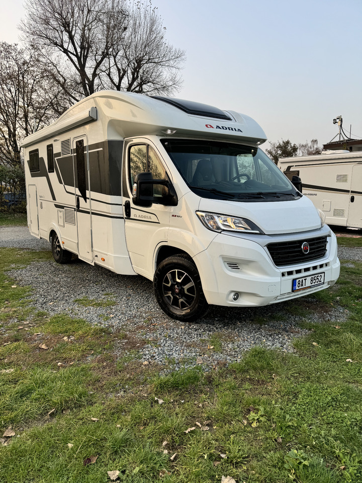 ADRIA Matrix 670 SL - Polointegrovaný obytný vůz: obrázek 2 ADRIA Matrix 670 SL - Polointegrovaný obytný vůz: obrázek 2