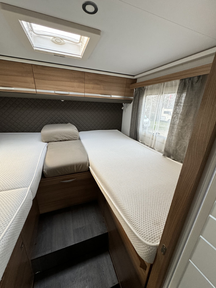 Polointegrovaný obytný vůz ADRIA Matrix 670 SL: obrázek 21