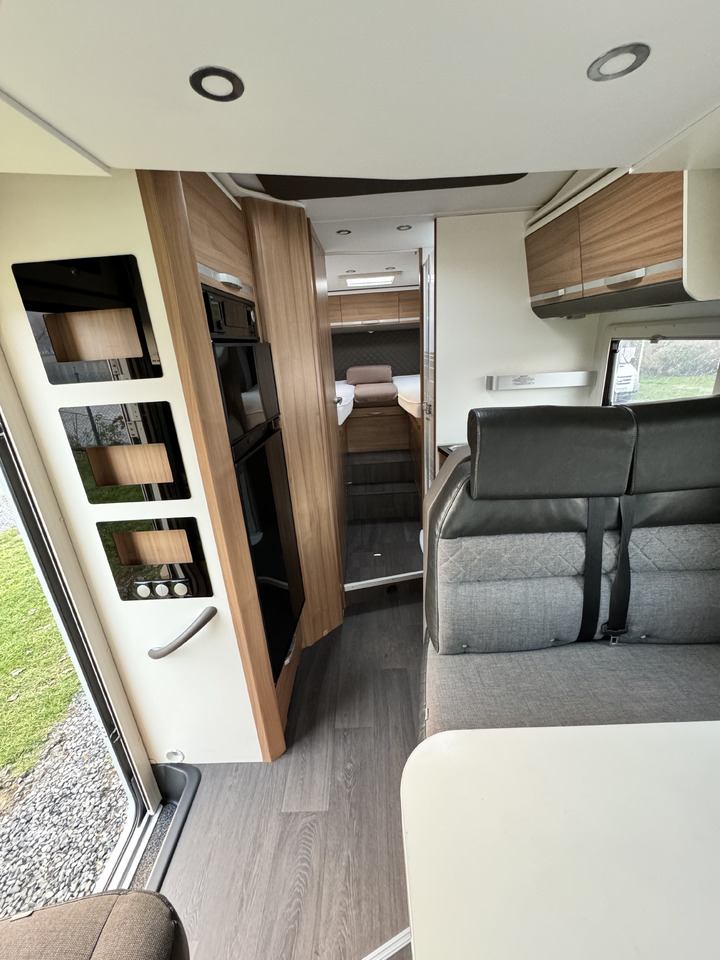 Polointegrovaný obytný vůz ADRIA Matrix 670 SL: obrázek 13