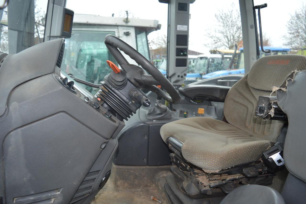 CLAAS Ares 697 ATZ - Traktor: obrázek 4 CLAAS Ares 697 ATZ - Traktor: obrázek 4