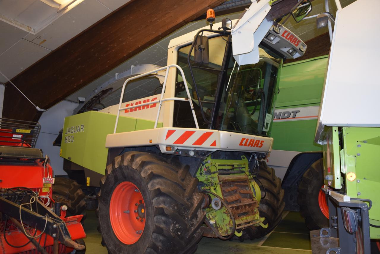 CLAAS Jaguar 850 - Sklízecí řezačka: obrázek 4 CLAAS Jaguar 850 - Sklízecí řezačka: obrázek 4