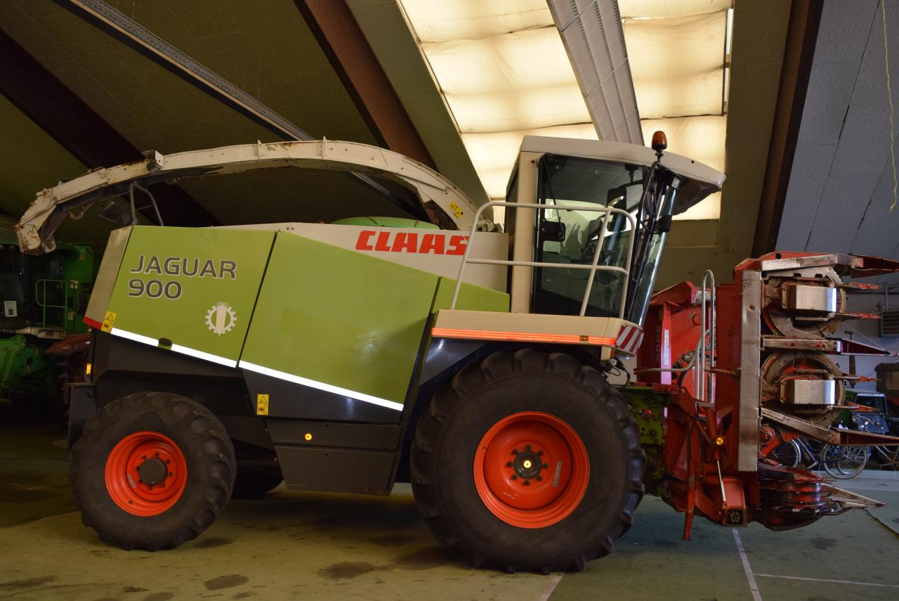 CLAAS Jaguar 900 - Sklízecí řezačka: obrázek 2 CLAAS Jaguar 900 - Sklízecí řezačka: obrázek 2
