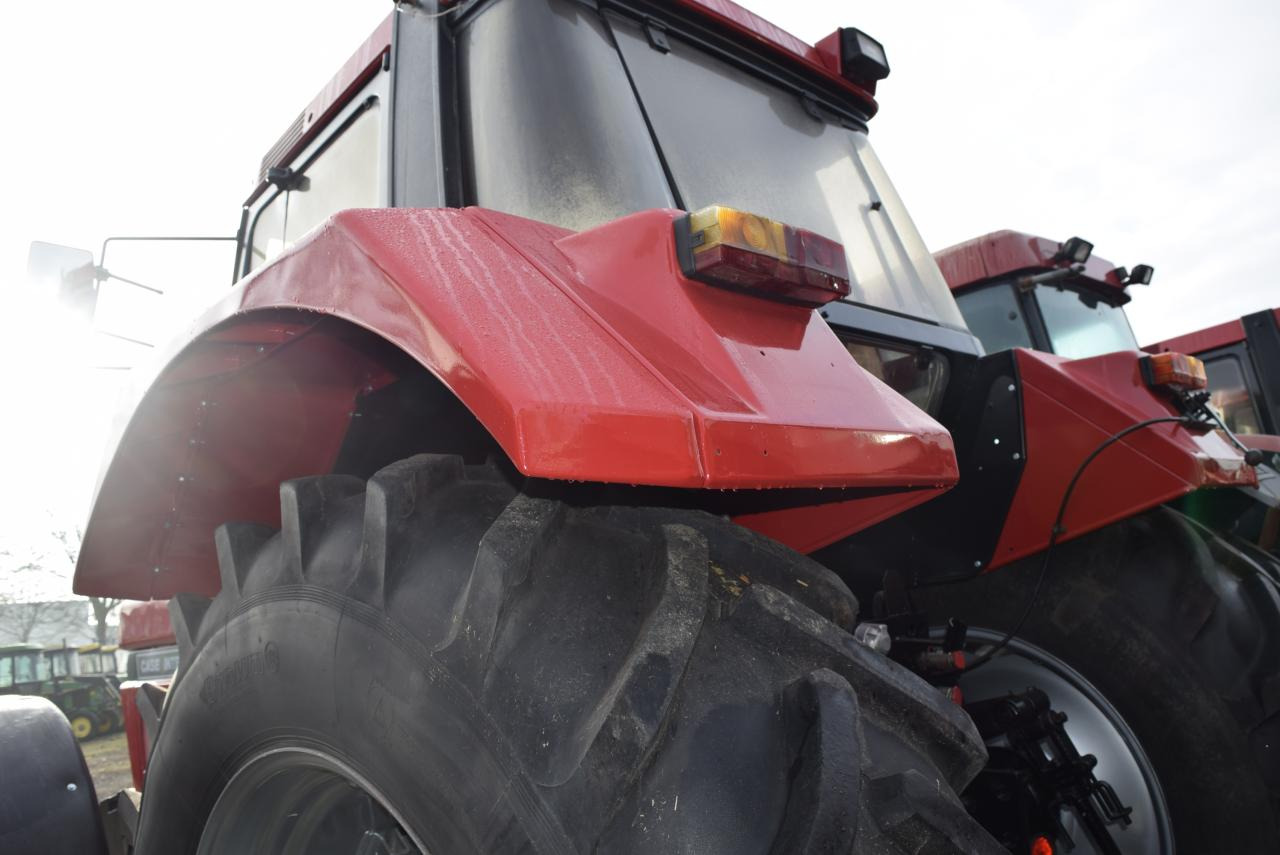 Case-IH 1455 XL A - Traktor: obrázek 4 Case-IH 1455 XL A - Traktor: obrázek 4