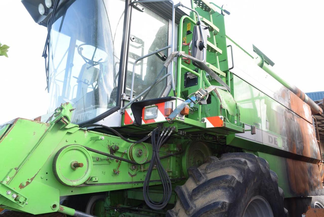 Deutz-Fahr 4075 - Brandschaden - Sklízecí mlátička: obrázek 2 Deutz-Fahr 4075 - Brandschaden - Sklízecí mlátička: obrázek 2