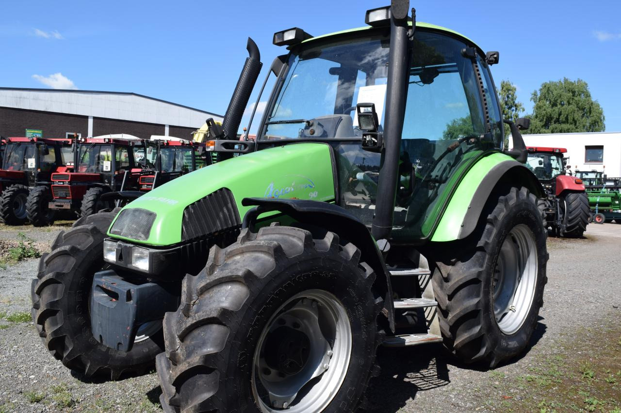 Deutz-Fahr Agrotron 90 - Traktor: obrázek 3 Deutz-Fahr Agrotron 90 - Traktor: obrázek 3