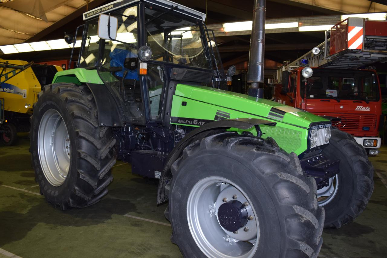Deutz-Fahr Agroxtra 6.17 - Traktor: obrázek 1 Deutz-Fahr Agroxtra 6.17 - Traktor: obrázek 1