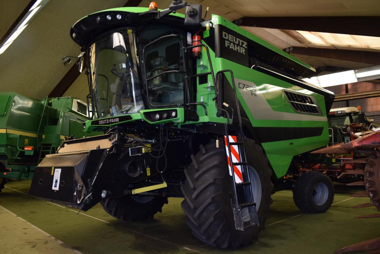 Deutz-Fahr C 7205 TS - Sklízecí mlátička: obrázek 3 Deutz-Fahr C 7205 TS - Sklízecí mlátička: obrázek 3