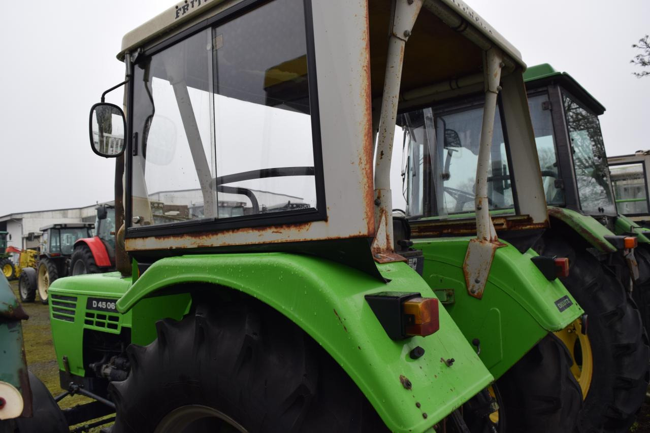 Deutz-Fahr D4506 - Traktor: obrázek 3 Deutz-Fahr D4506 - Traktor: obrázek 3