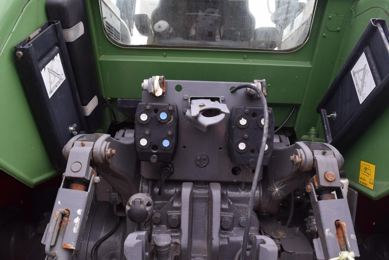 Fendt 712 Vario - Traktor: obrázek 4 Fendt 712 Vario - Traktor: obrázek 4
