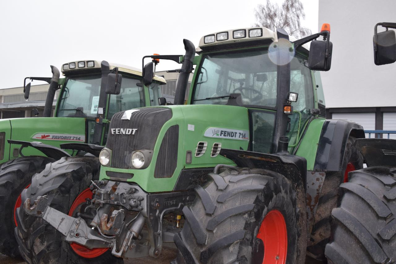 Fendt 714 Vario TMS - Traktor: obrázek 2 Fendt 714 Vario TMS - Traktor: obrázek 2