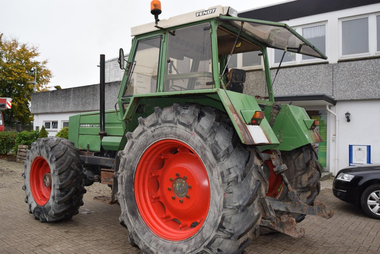 Fendt Favorit 614 LS Turbomatik - Traktor: obrázek 5 Fendt Favorit 614 LS Turbomatik - Traktor: obrázek 5