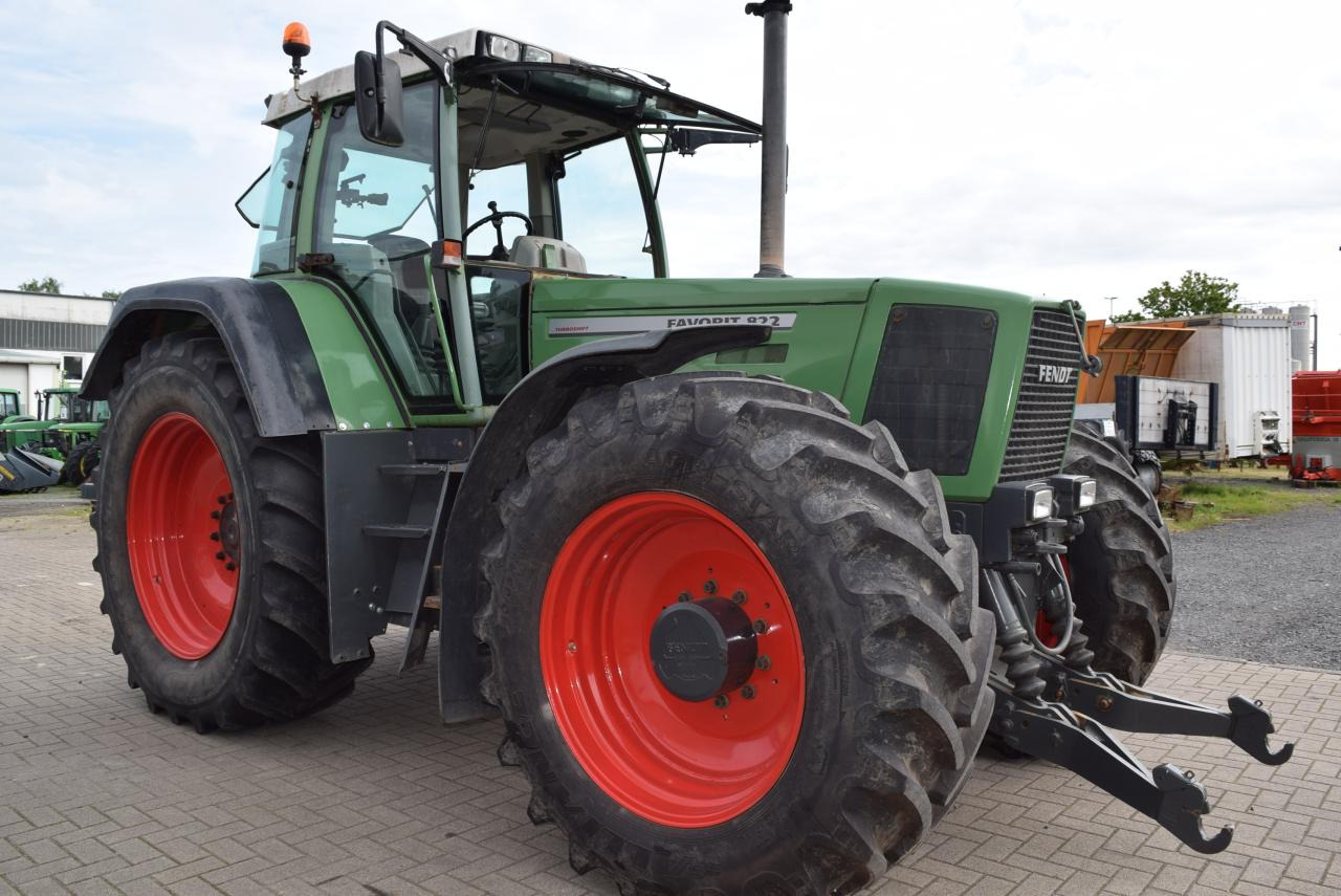 Fendt Favorit 822 - Traktor: obrázek 4 Fendt Favorit 822 - Traktor: obrázek 4