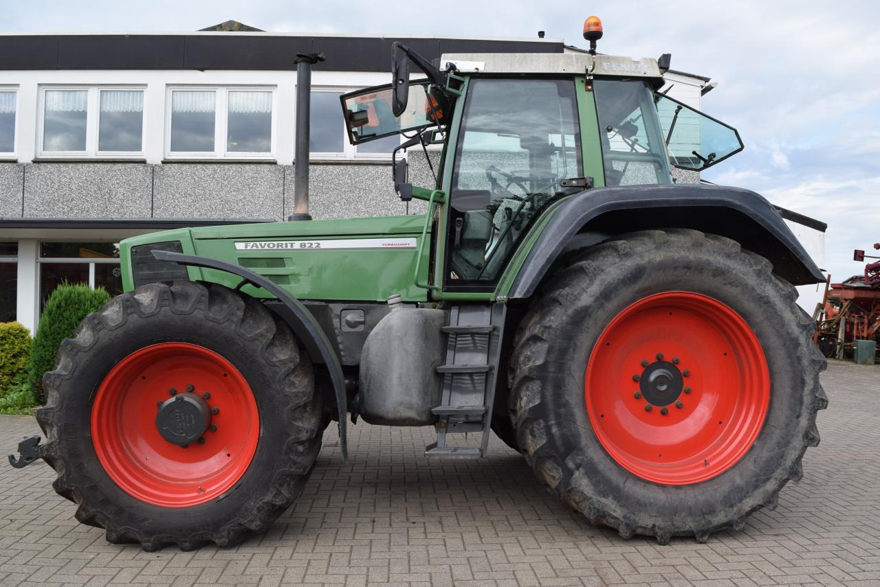 Fendt Favorit 822 - Traktor: obrázek 1 Fendt Favorit 822 - Traktor: obrázek 1