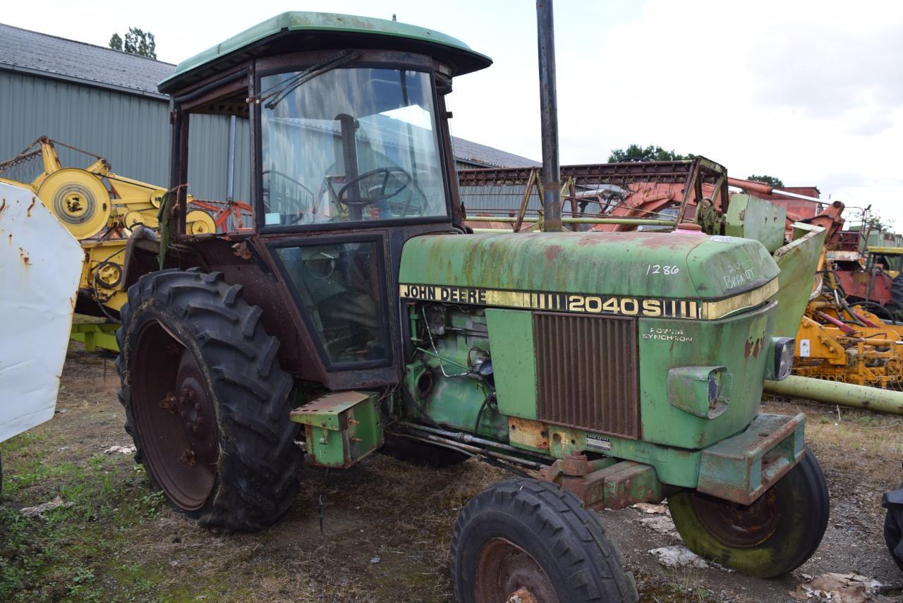 John Deere 2040 S *zur Teileverwertung* - Traktor: obrázek 2 John Deere 2040 S *zur Teileverwertung* - Traktor: obrázek 2