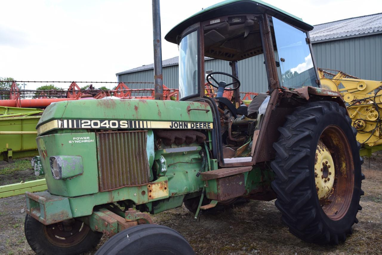 John Deere 2040 S *zur Teileverwertung* - Traktor: obrázek 1 John Deere 2040 S *zur Teileverwertung* - Traktor: obrázek 1